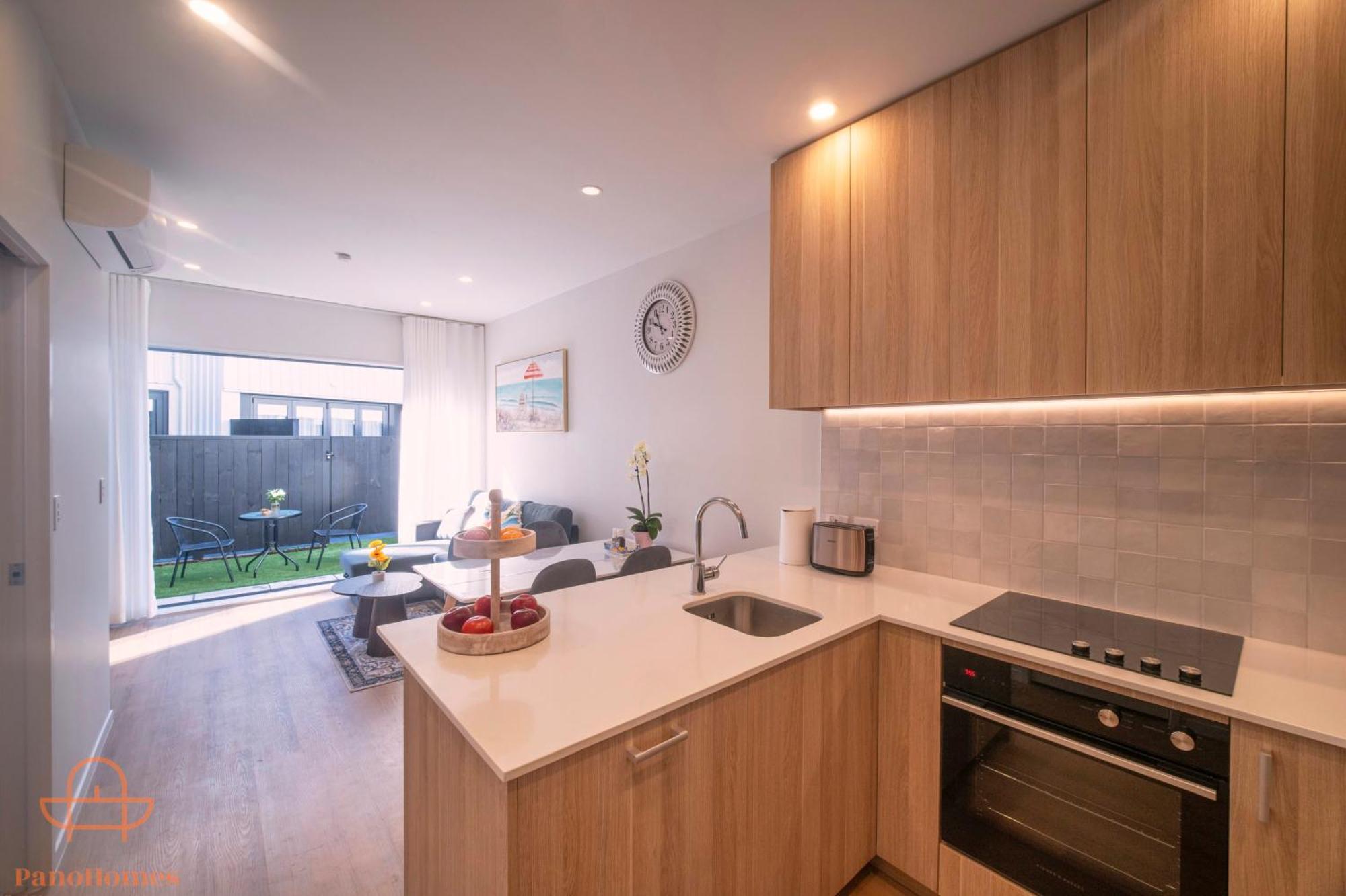 Modern Townhouse Close To City With Full Kitchen - Ellerslie 奥克兰 外观 照片