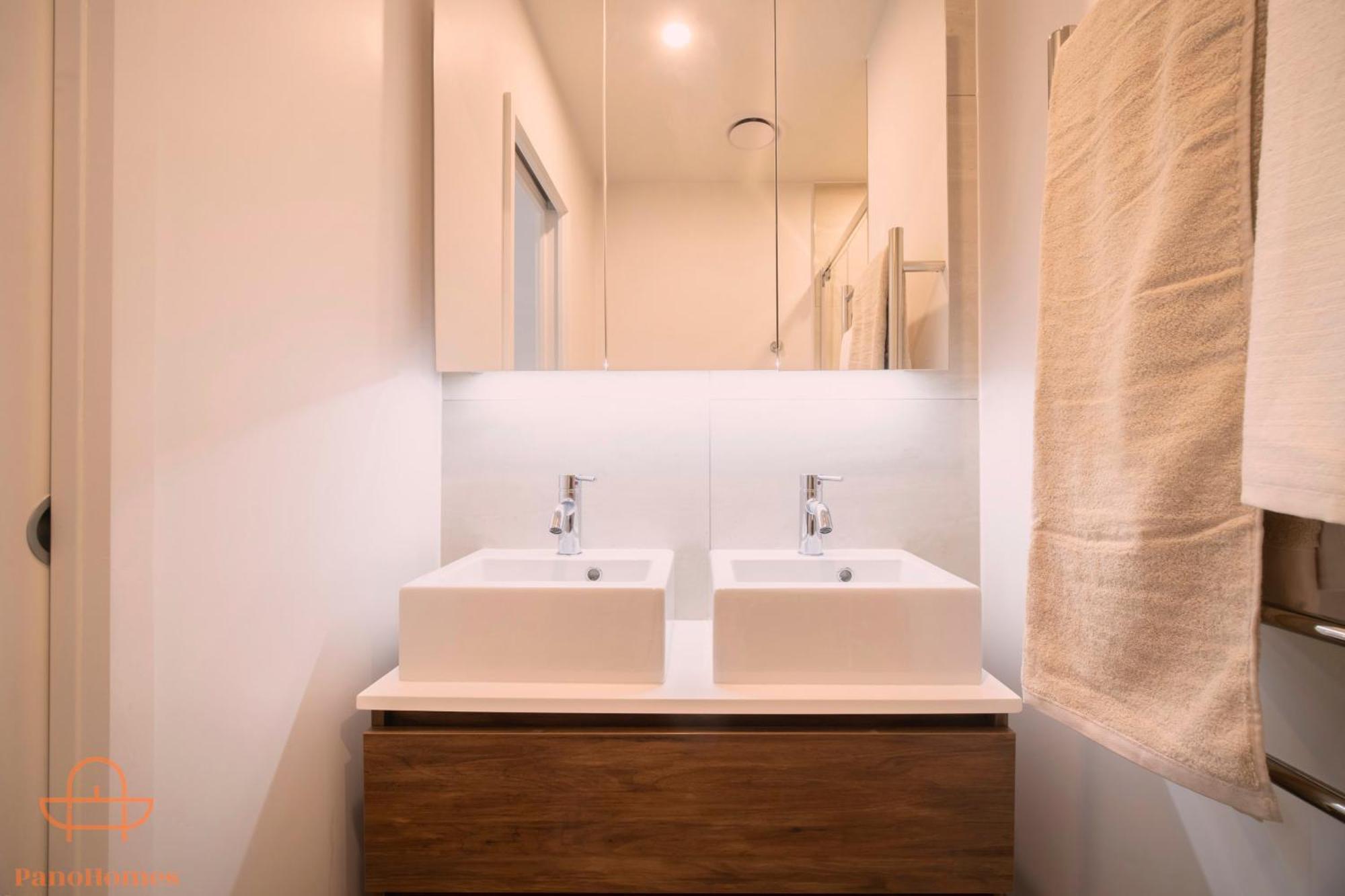 Modern Townhouse Close To City With Full Kitchen - Ellerslie 奥克兰 外观 照片