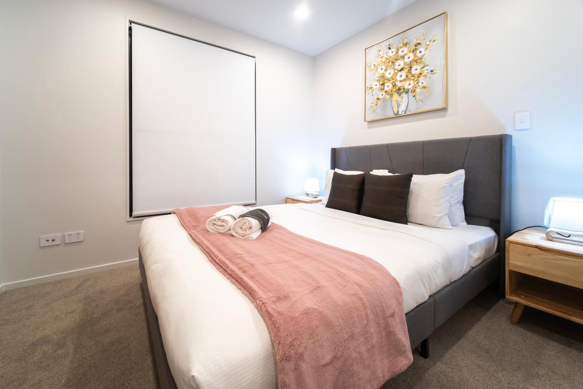 Modern Townhouse Close To City With Full Kitchen - Ellerslie 奥克兰 外观 照片